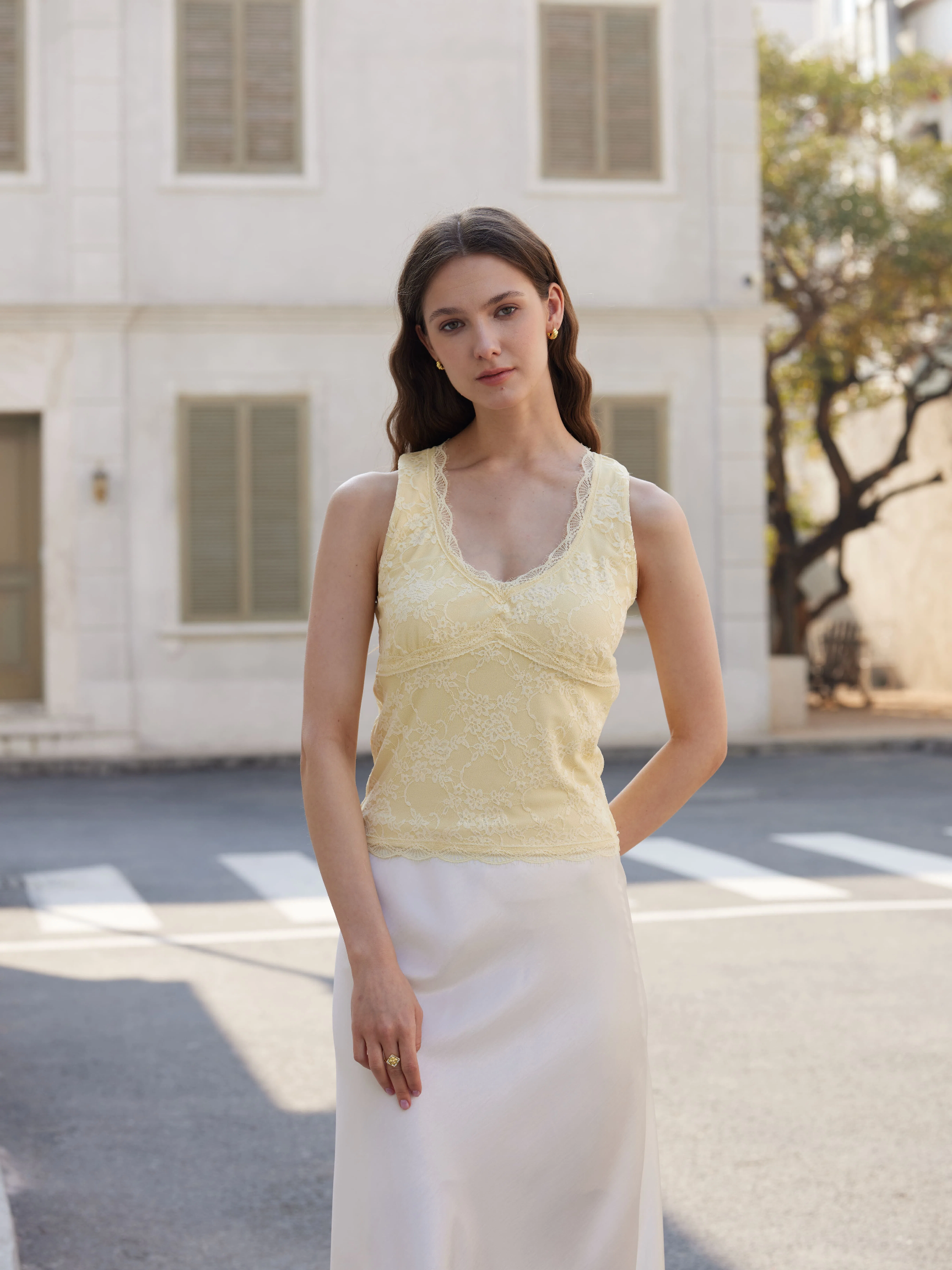 Lace Double Lined V Neck Tank Top – SUUKSESS
