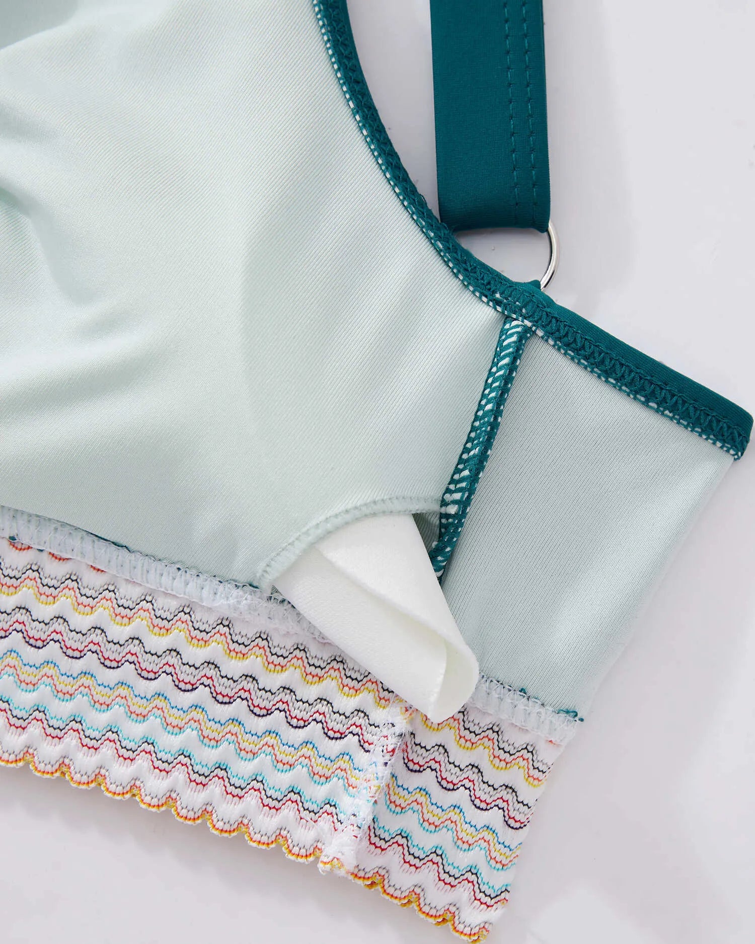 Bikini-Set mit Netzrock und Farbblock