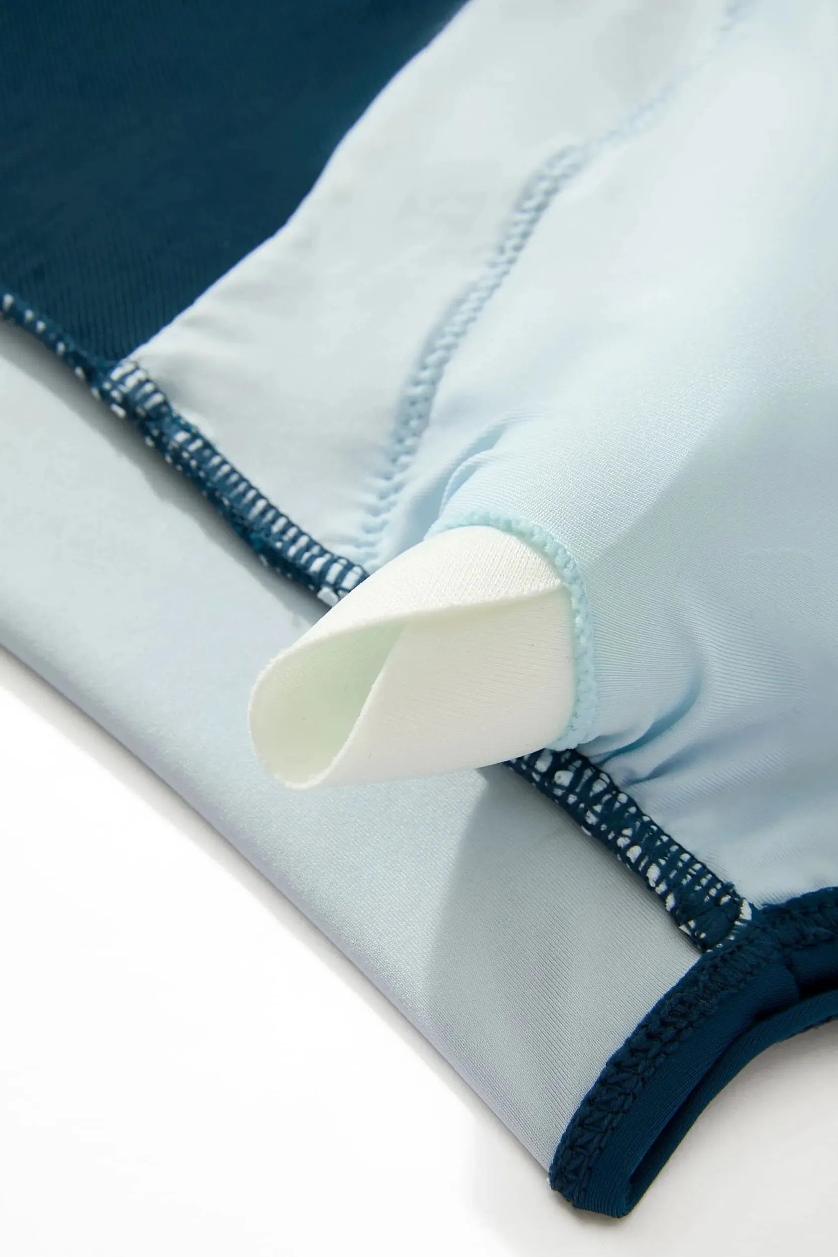 Push-Up-Badeanzug aus Netzstoff