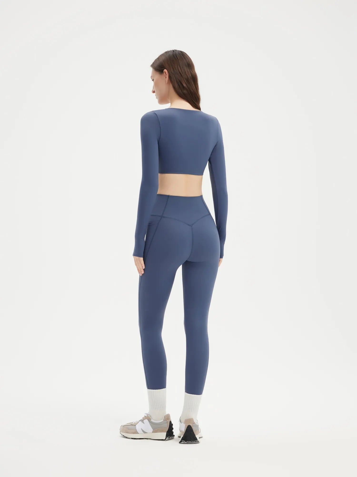 SUUKSESS Women 2 Piece Workout Sets Long Sleeve Twist Deep V Crop Padded Tops Yoga Leggings with Side Pockets-SUUKSESS-SUUKSESS