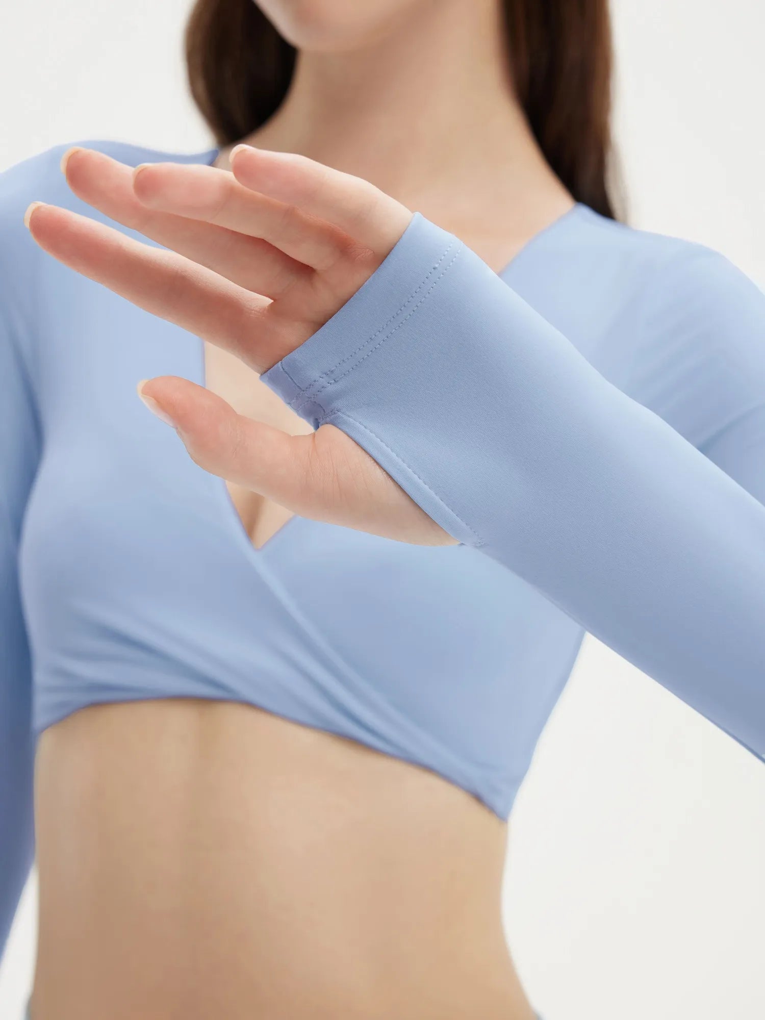 SUUKSESS Women 2 Piece Workout Sets Long Sleeve Twist Deep V Crop Padded Tops Yoga Leggings with Side Pockets-SUUKSESS-SUUKSESS