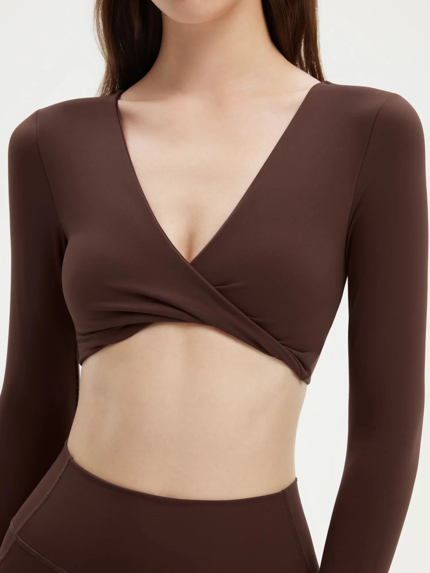 SUUKSESS Women 2 Piece Workout Sets Long Sleeve Twist Deep V Crop Padded Tops Yoga Leggings with Side Pockets-SUUKSESS-SUUKSESS