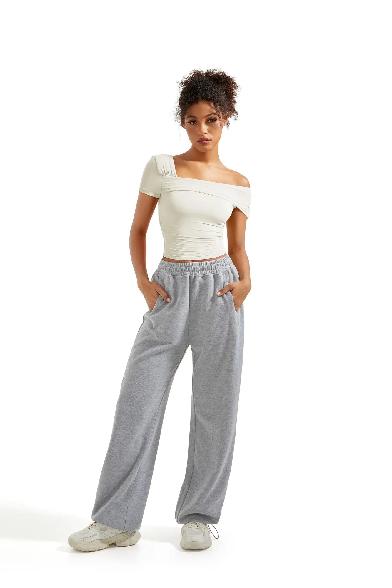 Schulterfreies, gerüschtes Hemd – Kurzarm