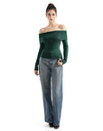 Geripptes, schulterfreies Pullover-Shirt – Langarm