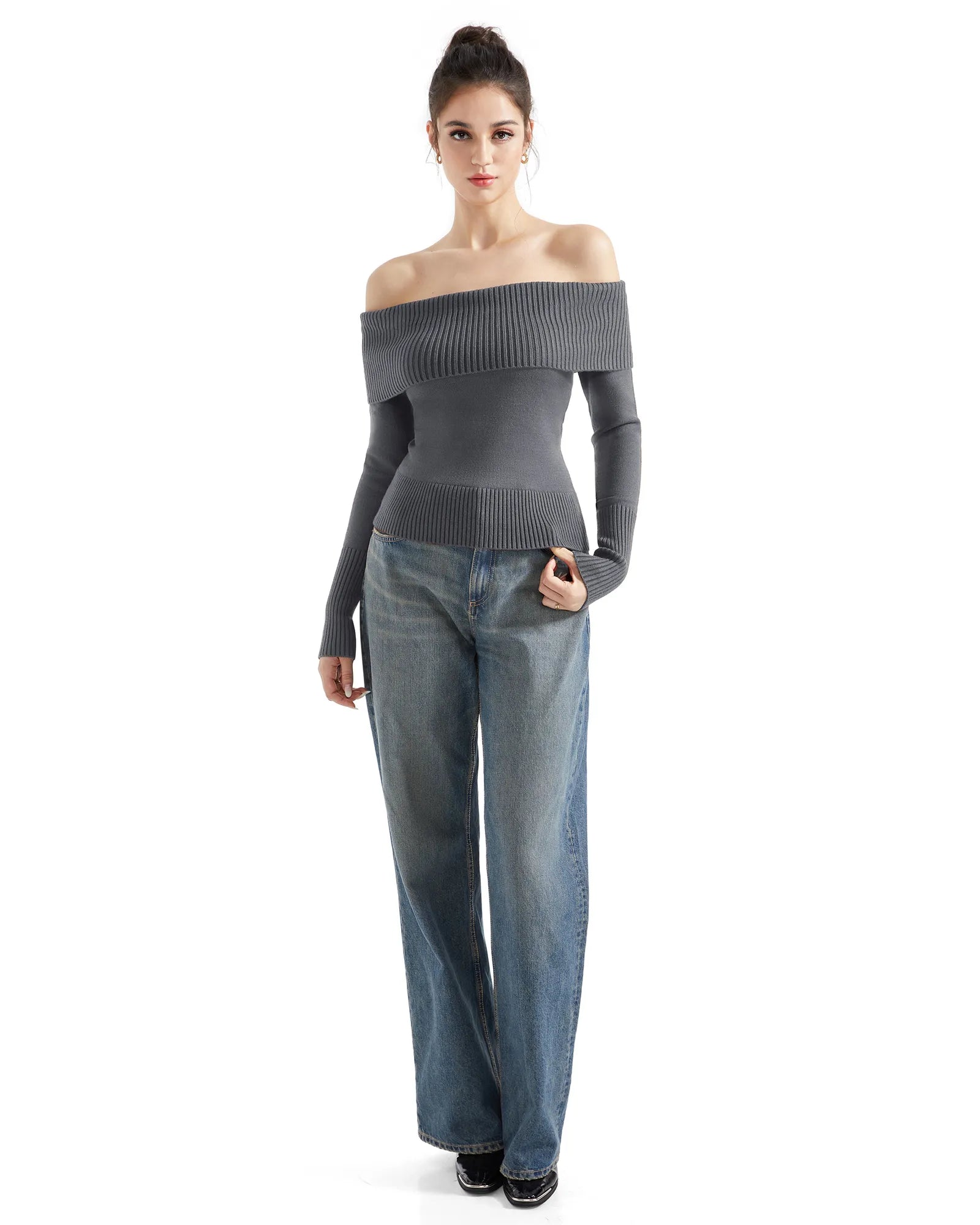 Geripptes, schulterfreies Pullover-Shirt – Langarm