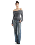 Geripptes, schulterfreies Pullover-Shirt – Langarm