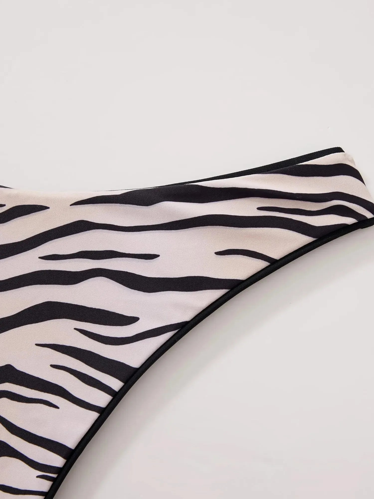 Reversible String Waisted Thong Bikini Set-SUUKSESS-SUUKSESS