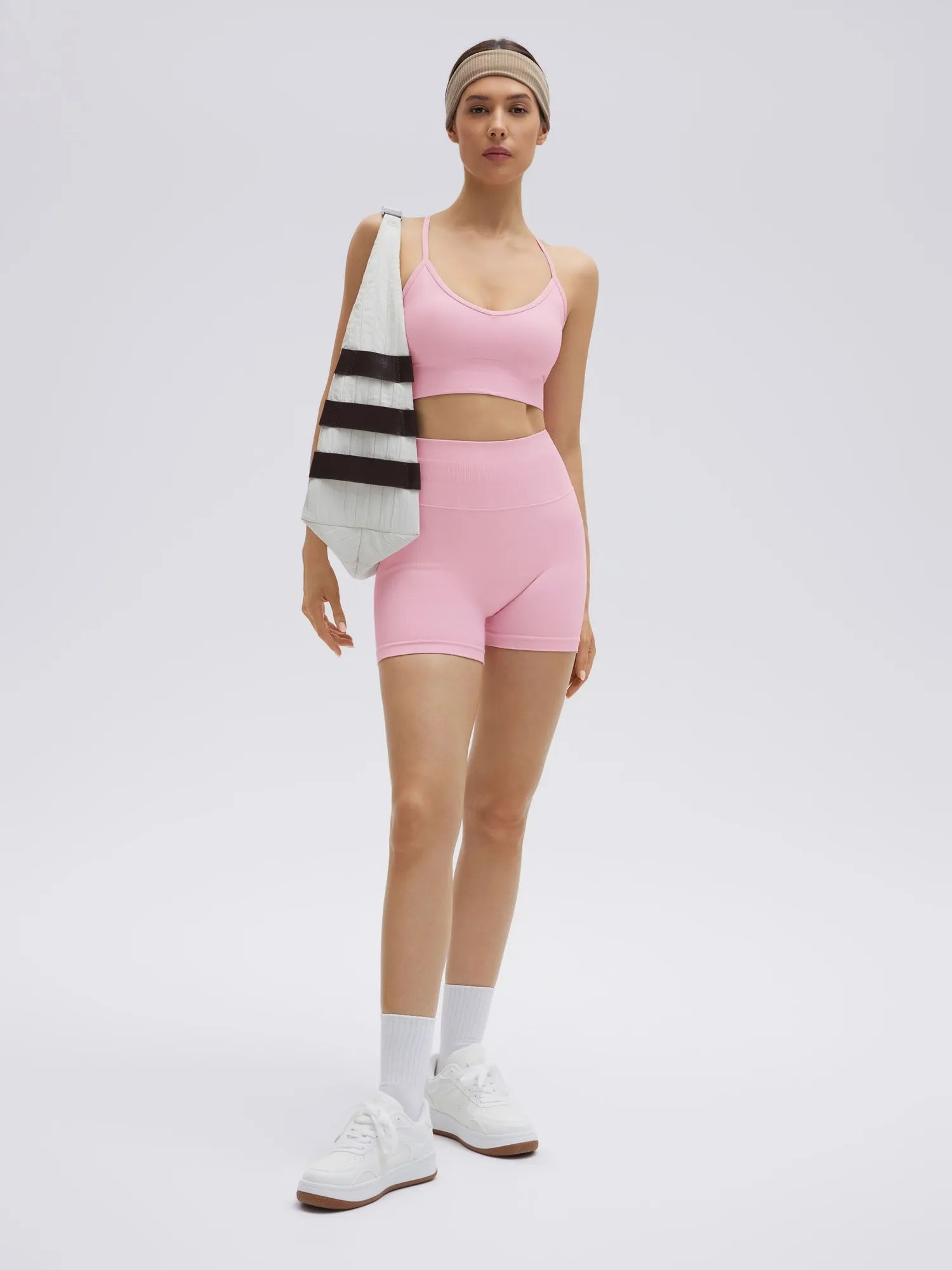 SUUKSESS Women Seamless 2 Piece Workout Sets Criss Cross Sports Bra High Waist Booty Shorts-SUUKSESS-SUUKSESS