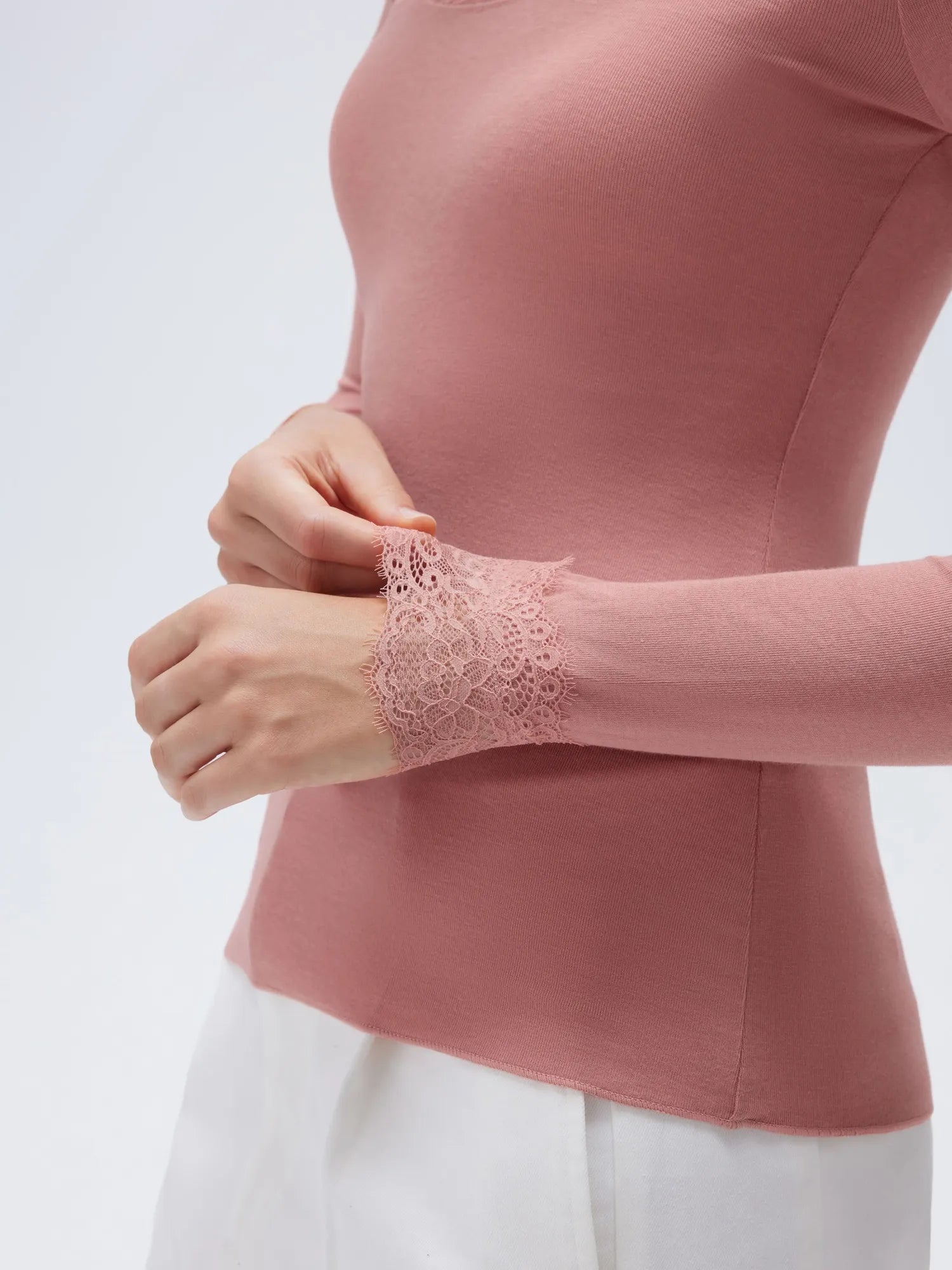 SUUKSESS Cloud Cashmere Women Lace Scoop Neck Tops Basic Long Sleeve Knit Shirts-SUUKSESS-SUUKSESS