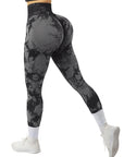 Printed-Seamless-Scrunch-Leggings-SUUKSESS-Black-Tie-Dye